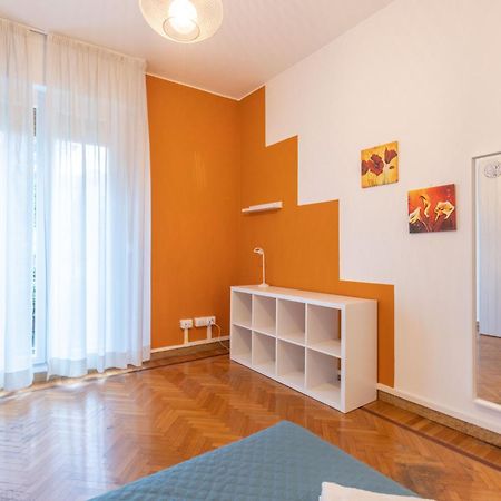 La Finestra Sul Centro, Bologna By Short Holidays ภายนอก รูปภาพ