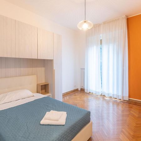 La Finestra Sul Centro, Bologna By Short Holidays ภายนอก รูปภาพ