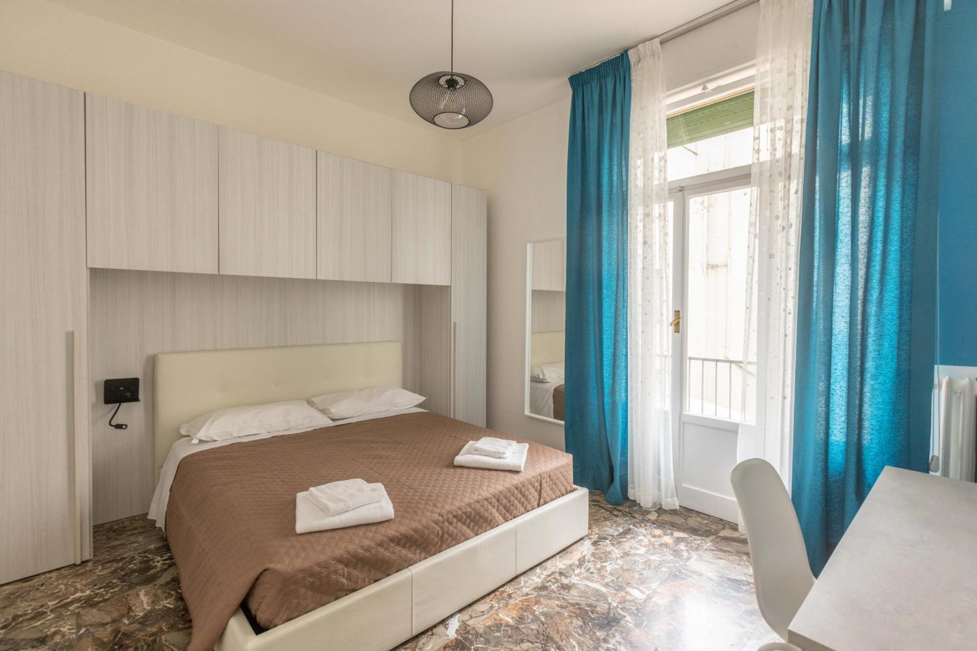 La Finestra Sul Centro, Bologna By Short Holidays ภายนอก รูปภาพ