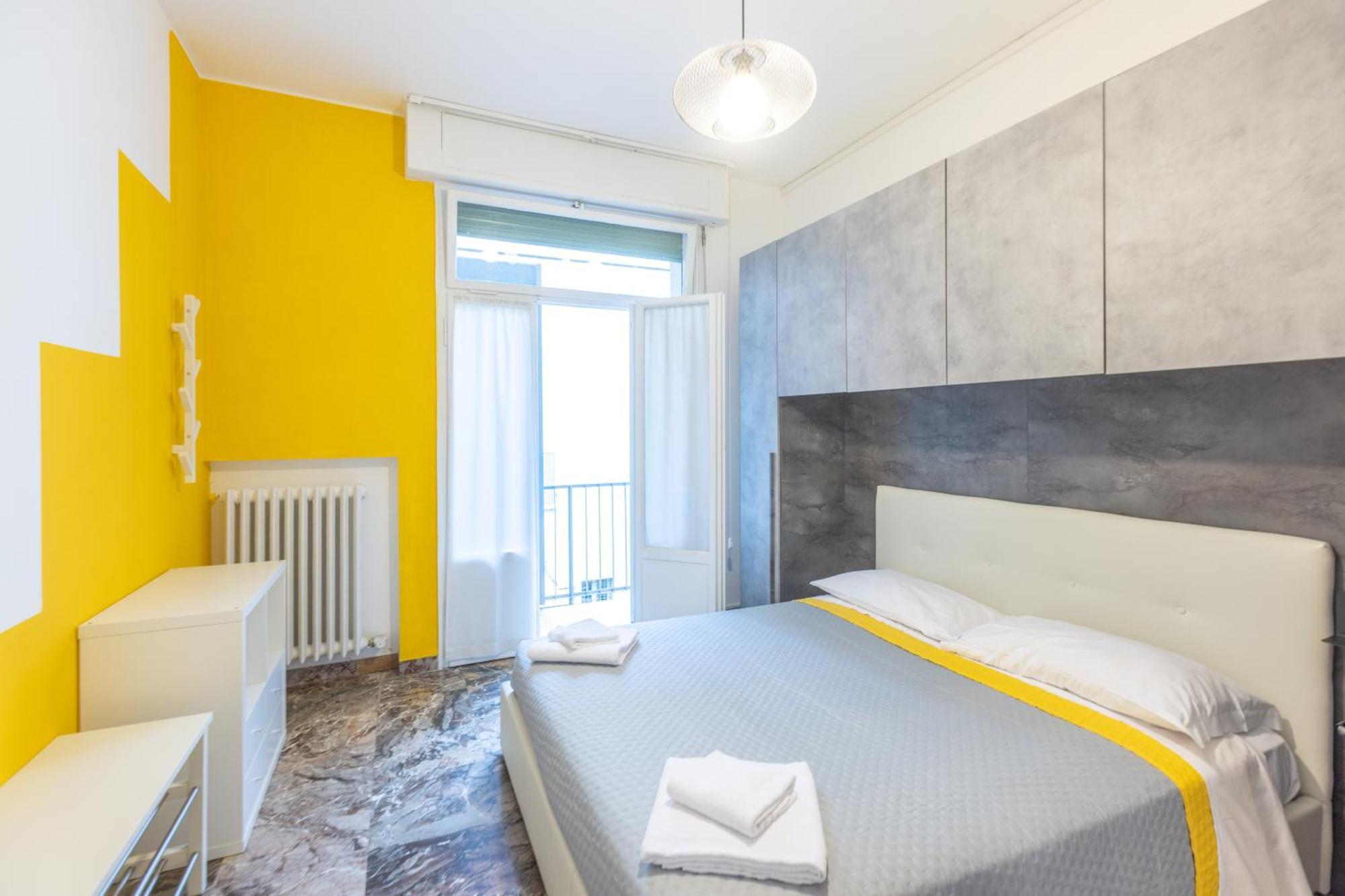La Finestra Sul Centro, Bologna By Short Holidays ภายนอก รูปภาพ