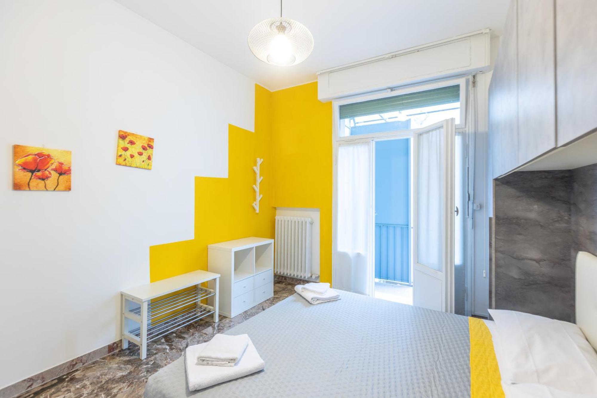 La Finestra Sul Centro, Bologna By Short Holidays ภายนอก รูปภาพ