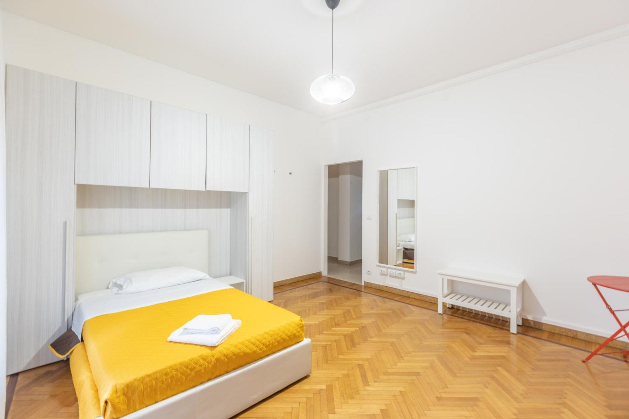 La Finestra Sul Centro, Bologna By Short Holidays ภายนอก รูปภาพ